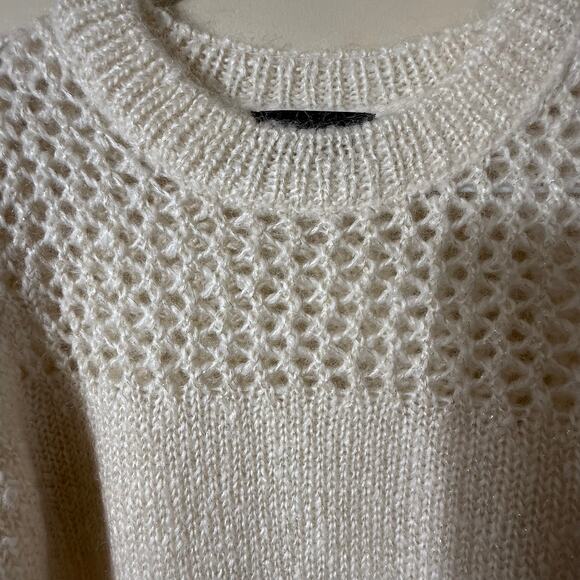 Hatch Cream Textured Crew Neck Sweater - Picture 4 of 9